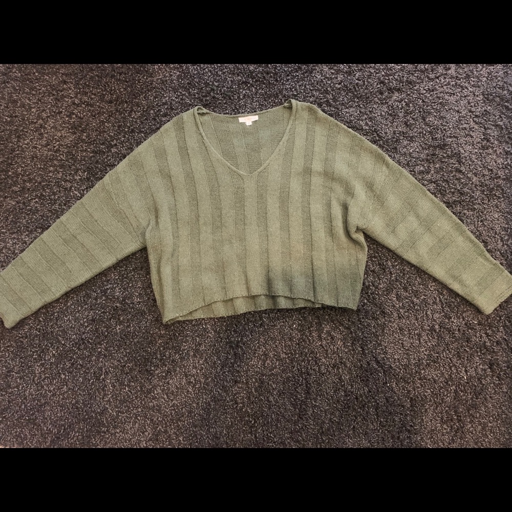 Green crop top long sleeve from pacsun